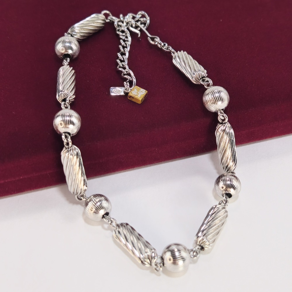 Silver Tone Ribbed Bead Choker Necklace Fluted Barrel Beads Adjustable